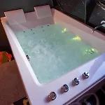 Capsule Art Deco - Jacuzzi - Netflix - Cinema - Arcade De Jeux & Nintendo Switch - 2 - Filet Suspendu * Valenciennes